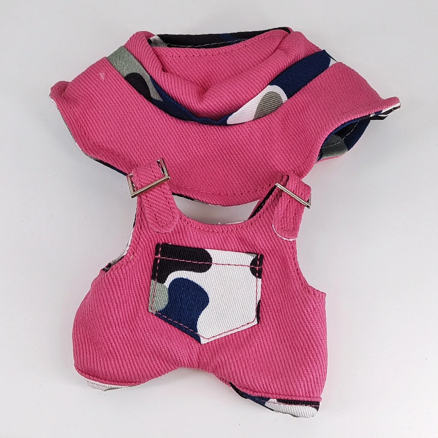 Cute 17cm Labubu with clothes!