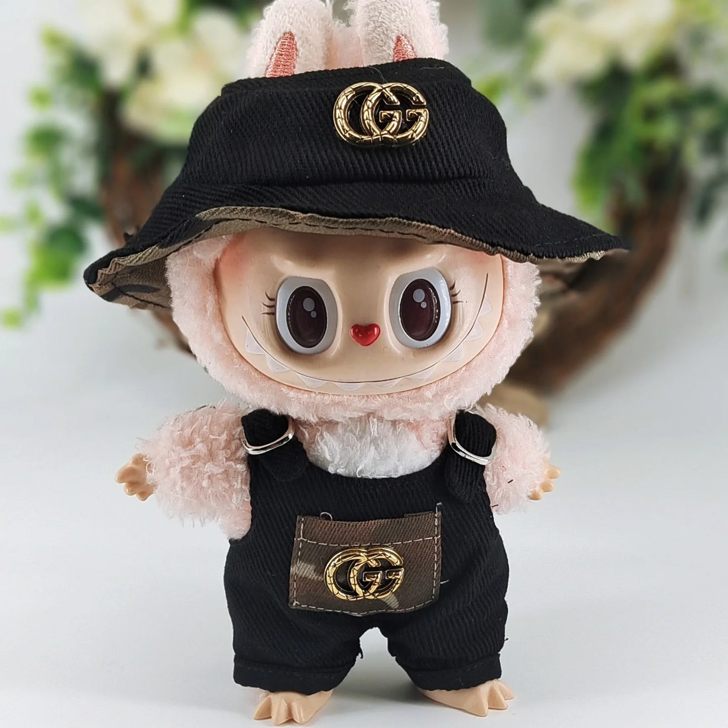 Cute 17cm Labubu with clothes!