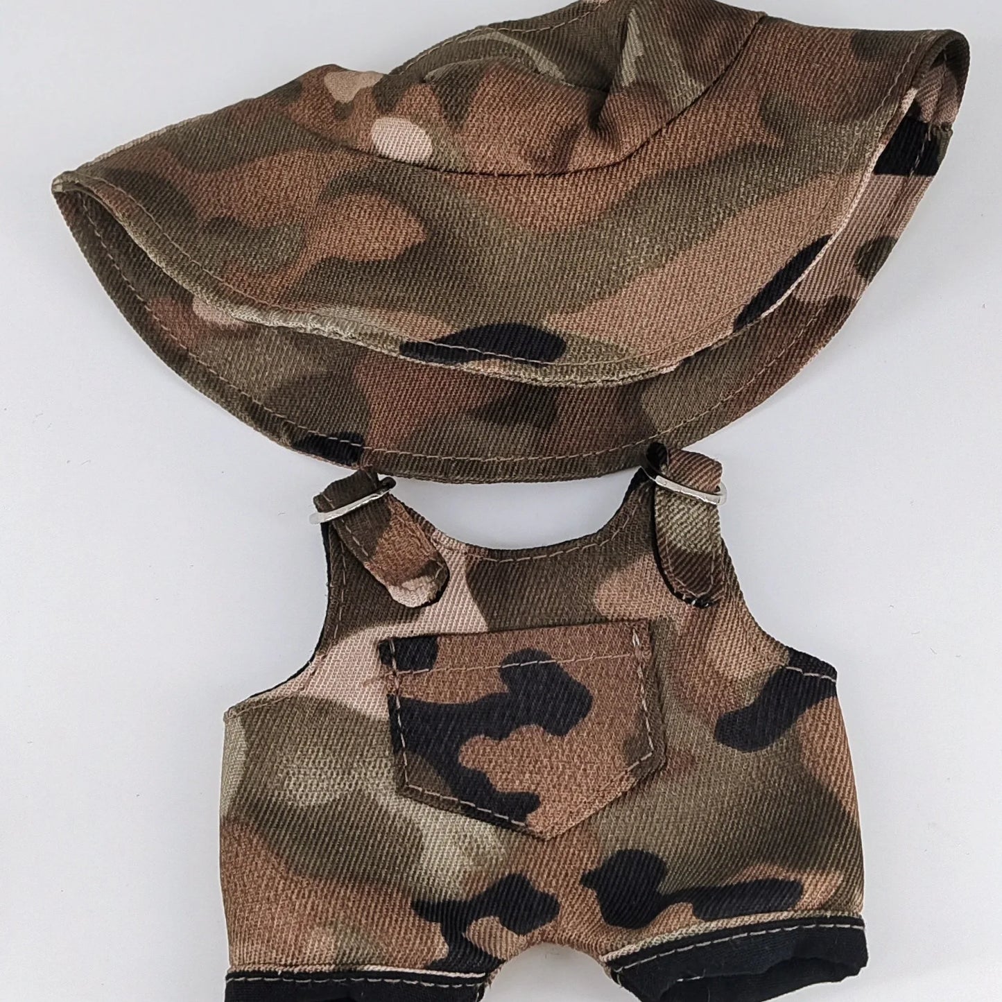 Cute 17cm Labubu with clothes!