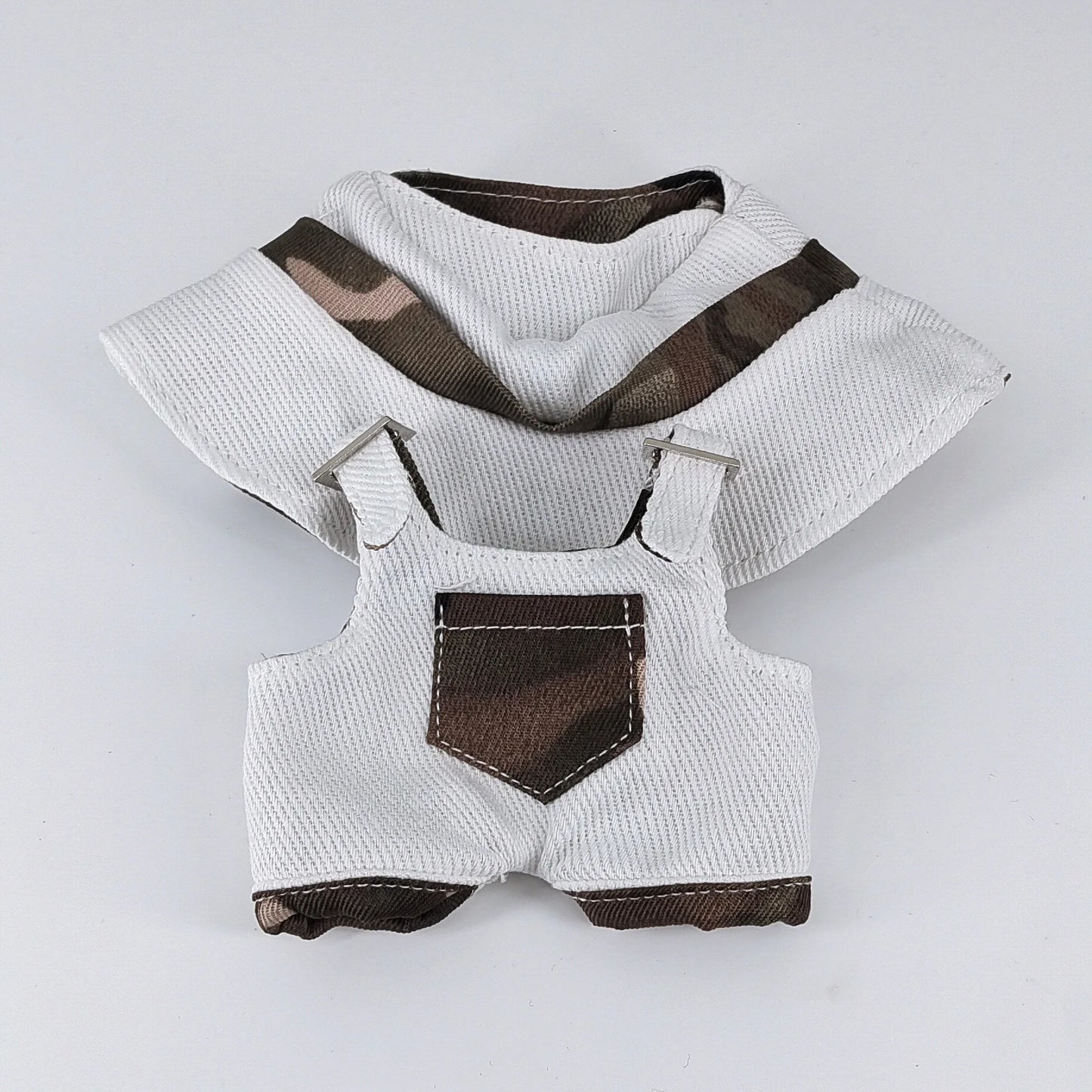 Cute 17cm Labubu with clothes!