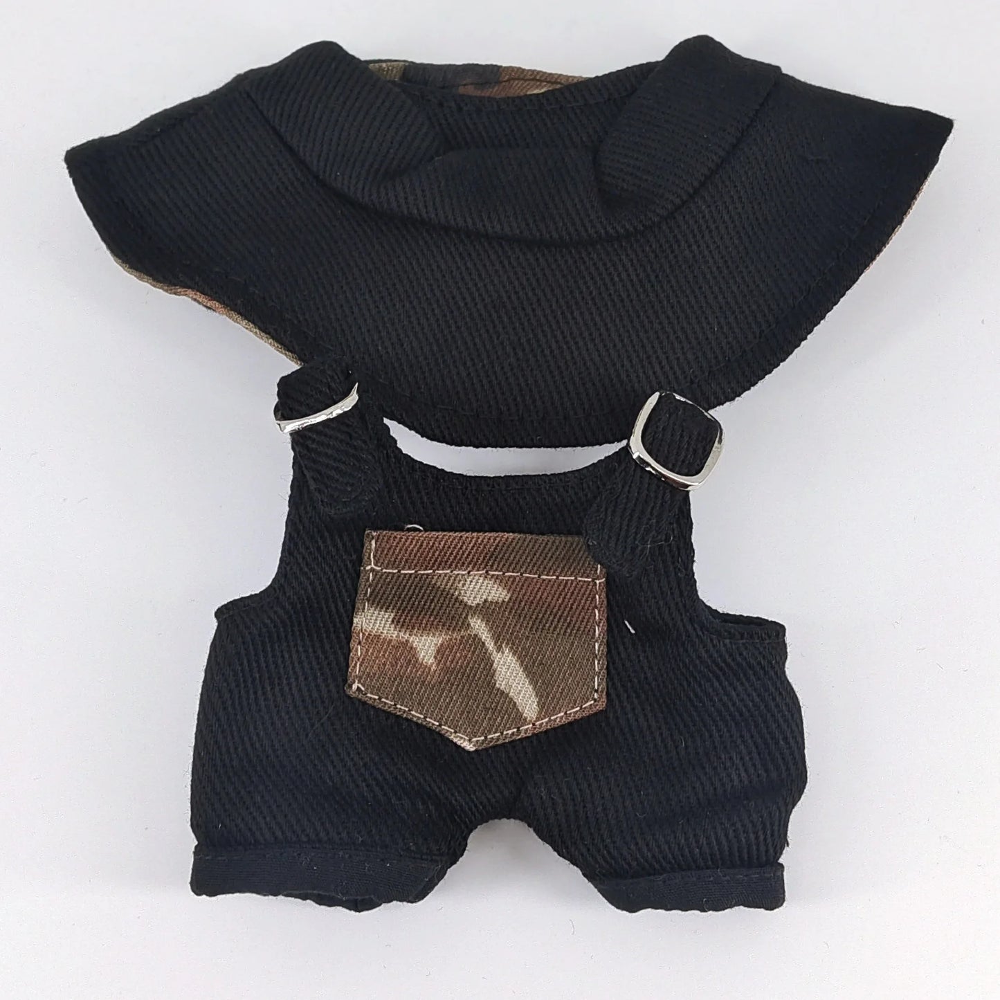 Cute 17cm Labubu with clothes!